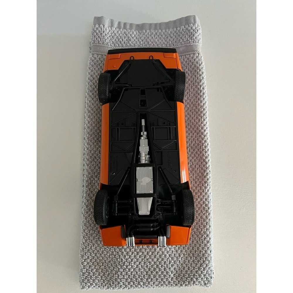 1/18 Kyosho Lamborghuini Countach Lp400 Orange - Picture 10 of 10